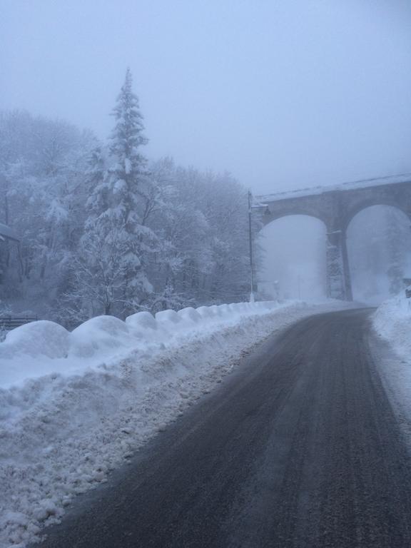 Meuble Villa Neve กอร์ตินาดัมเปซโซ ภายนอก รูปภาพ