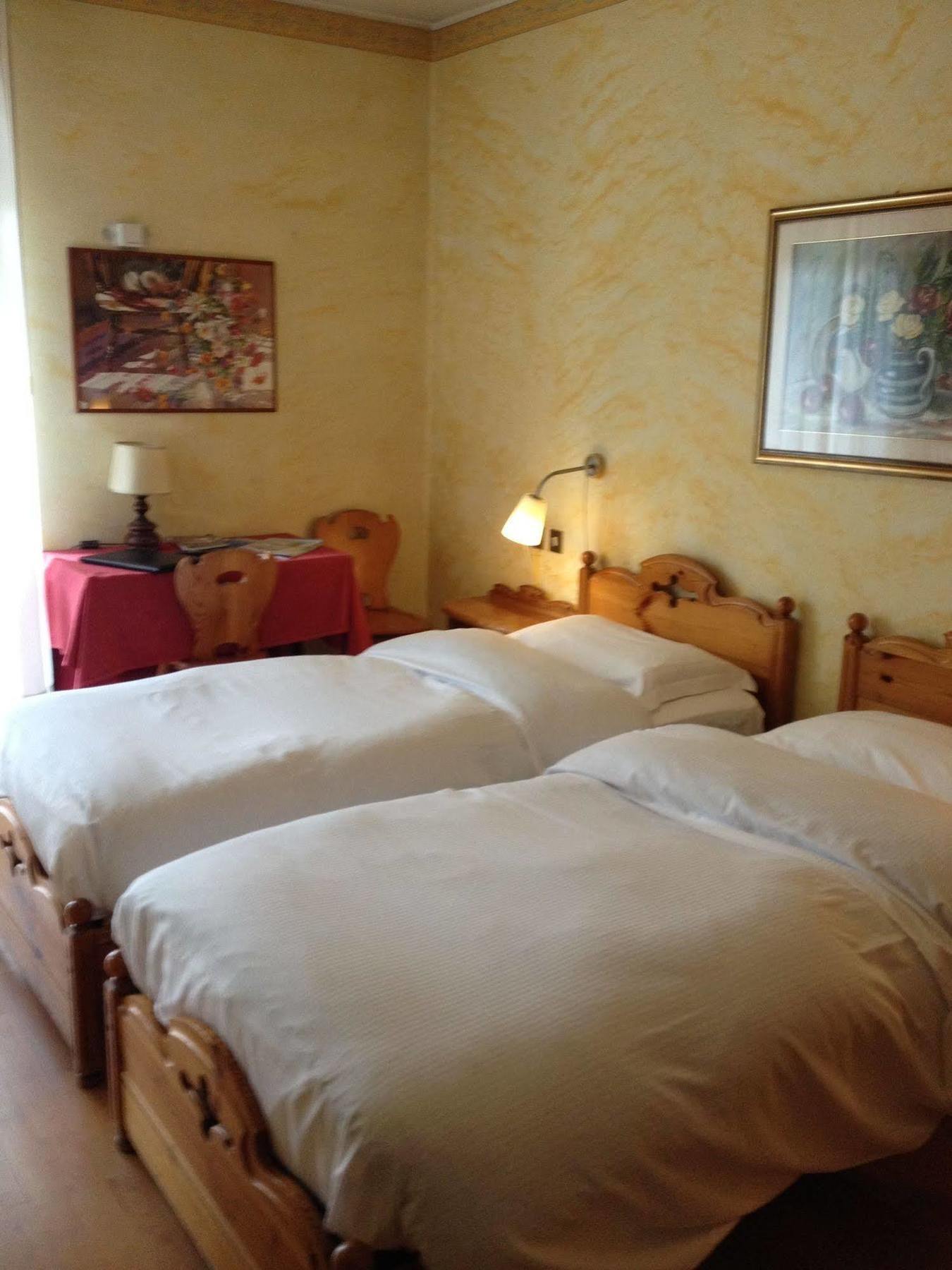 Meuble Villa Neve กอร์ตินาดัมเปซโซ ภายนอก รูปภาพ