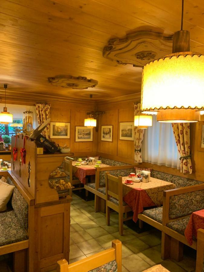 Meuble Villa Neve กอร์ตินาดัมเปซโซ ภายนอก รูปภาพ